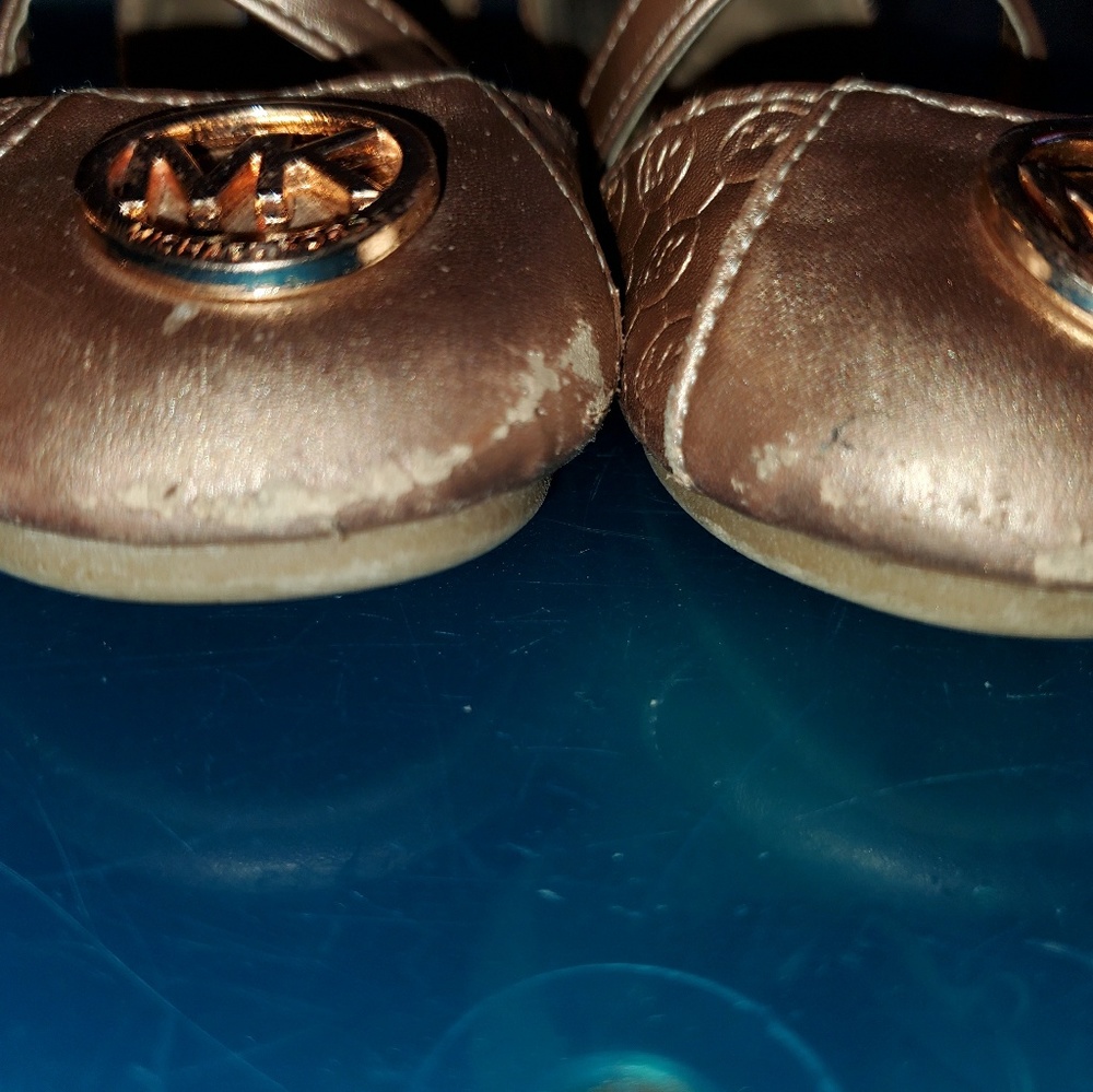 Shoes - Picture 2 of 2